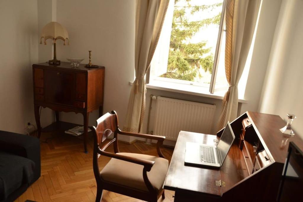 Royal Castle 2 And Kitchen 55sqm Apartmán *